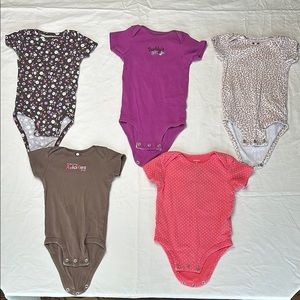 Carters size 9 month baby girl short sleeve onesie bundle All in GREAT CONDITION